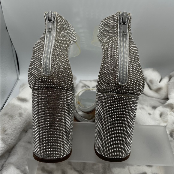 Wild Pair Trixee, Chunky sparkel heel, square toe, ankle strap, size 9  NEW WOB - Picture 4 of 6